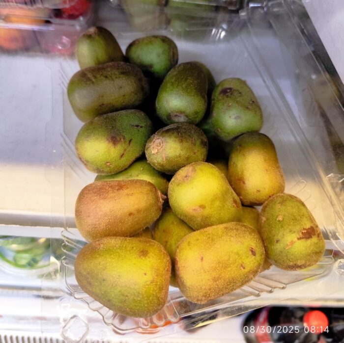 Kiwi red کیوی قرمز - Image 2