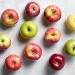 Red apple 1 kg سیب قرمز